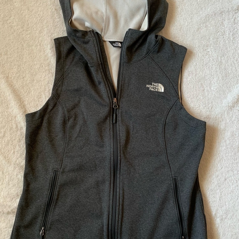 The North Face Women's Lightweight Hooded Vest in Grey M